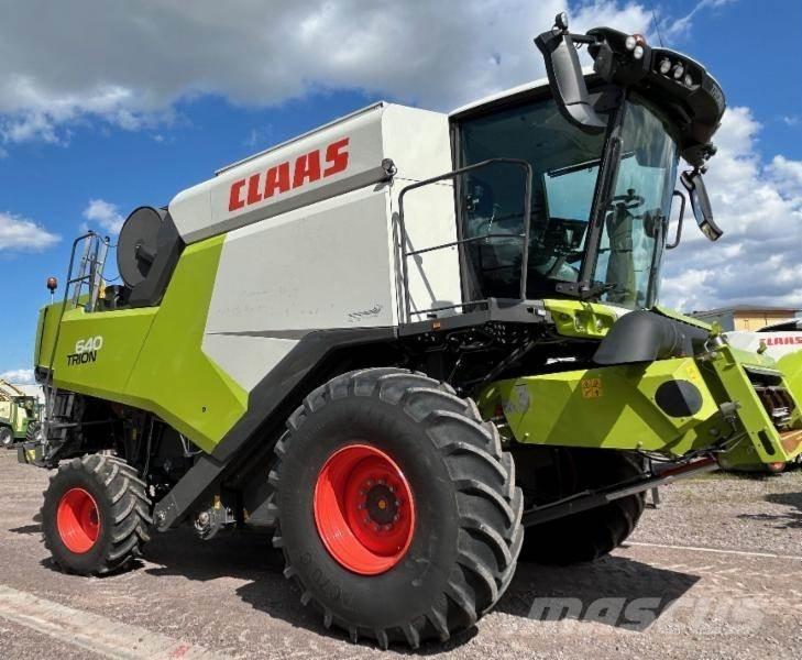 CLAAS TRION 640 Kombinované zberacie stroje