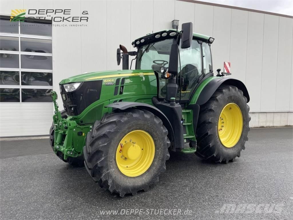 John Deere 6230R Traktory