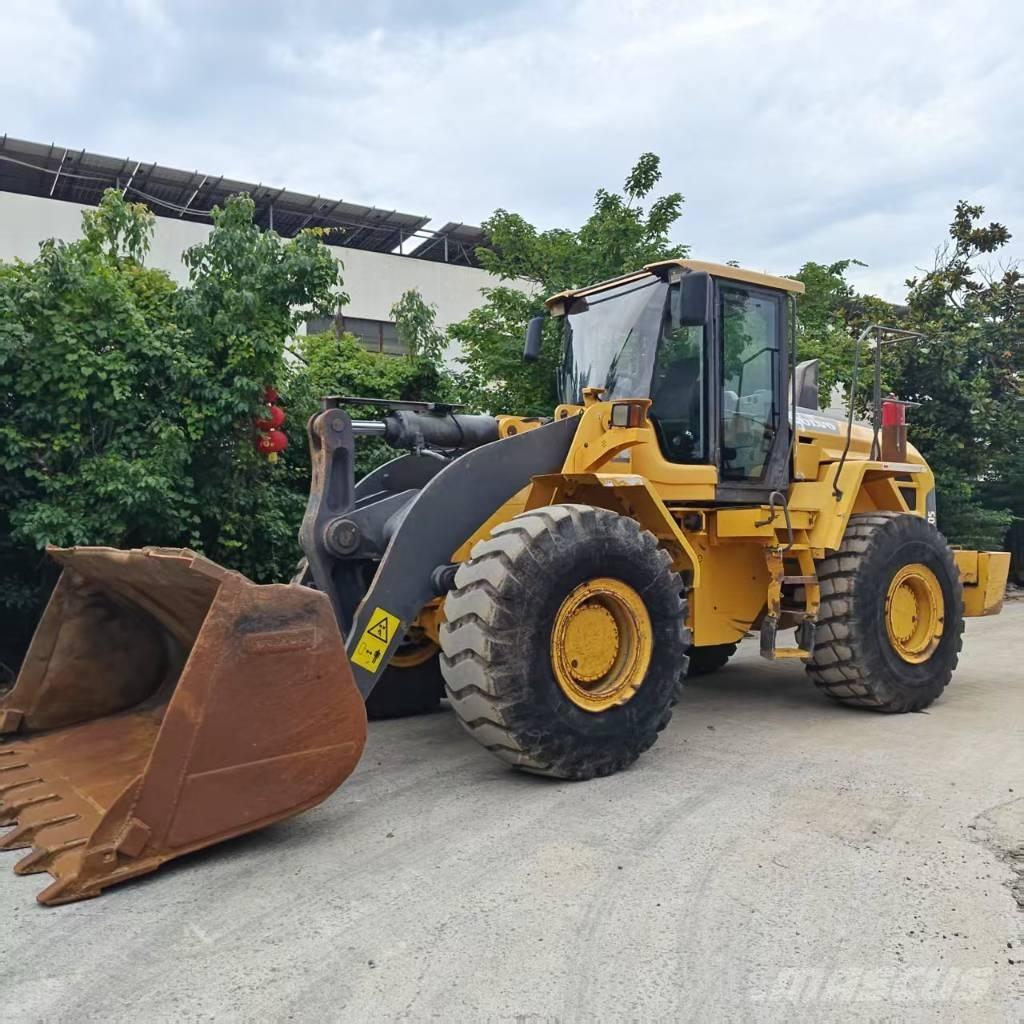 Volvo L 105 Kolesové nakladače