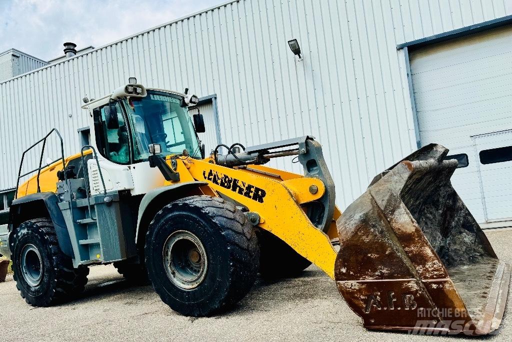 Liebherr L 566 Kolesové nakladače