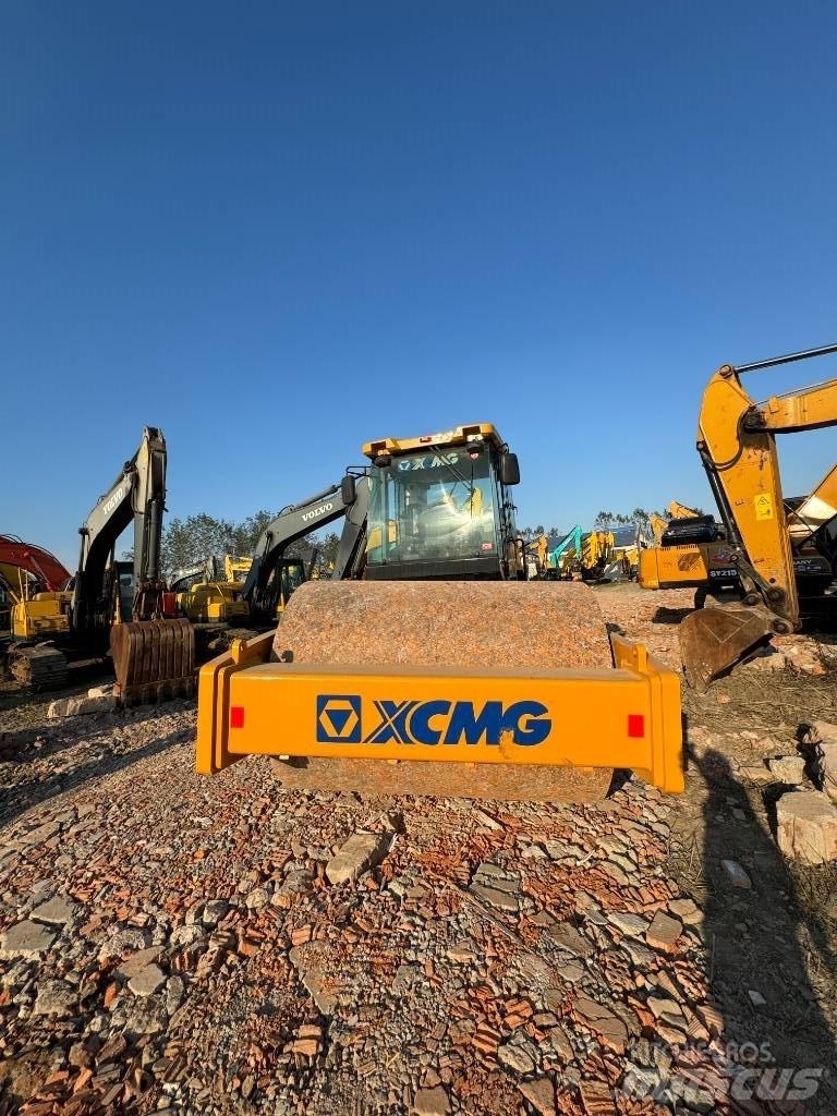 XCMG XS 263 J Ťahačové valce