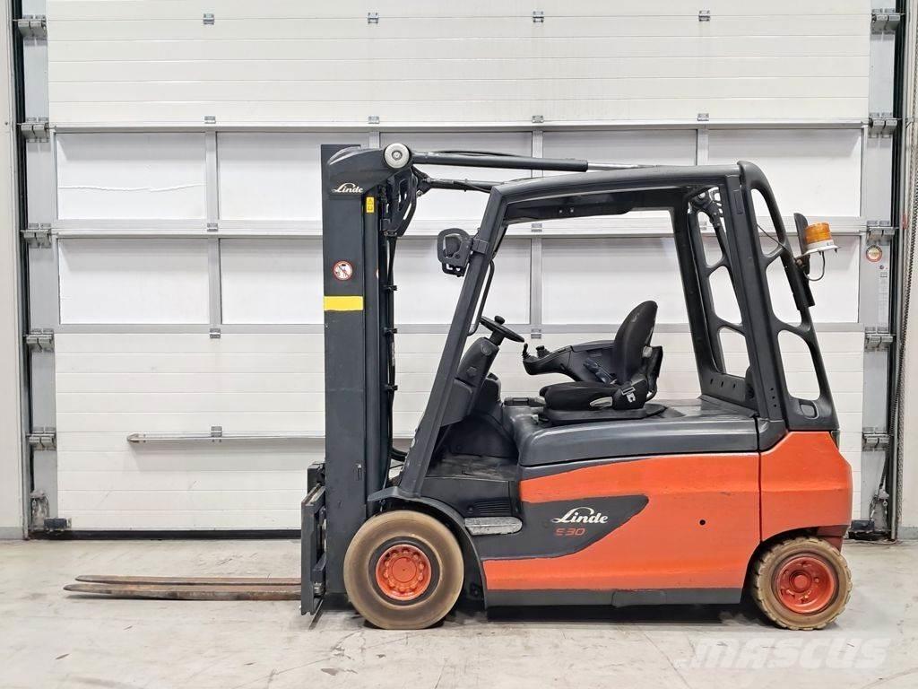 Linde E30L-01 Akumulátorové vozíky