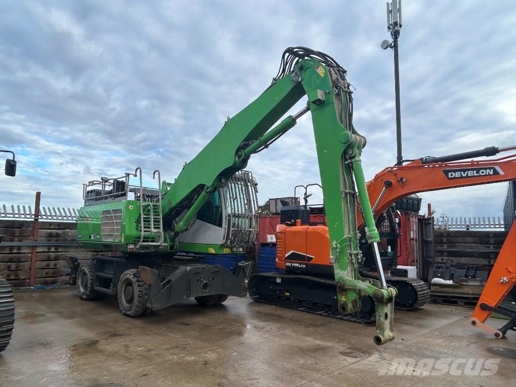 Sennebogen 818 Stroje pre manipuláciu s odpadom