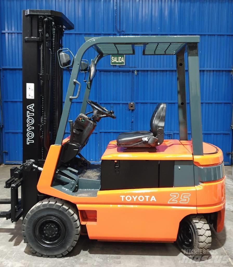 Toyota FBM 25 Akumulátorové vozíky