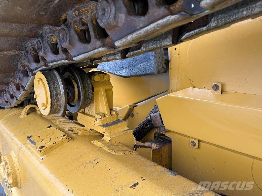 CAT D 6 LGP Pásové dozéry