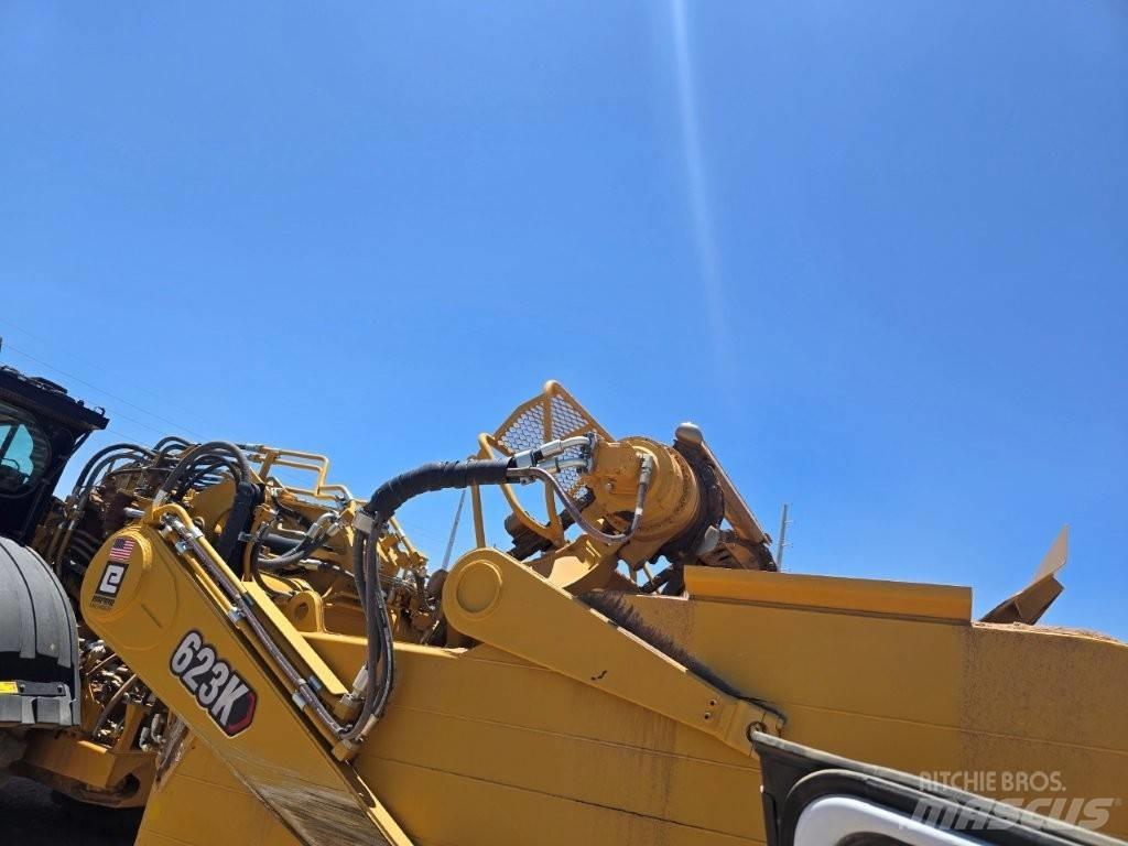 CAT 623K Skrejpre