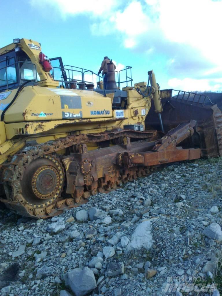 Komatsu D 575 A-3 Pásové dozéry