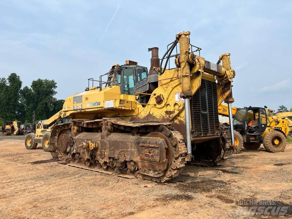Komatsu D 575 A-3 Pásové dozéry