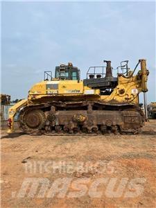 Komatsu D 575 A-3 Pásové dozéry