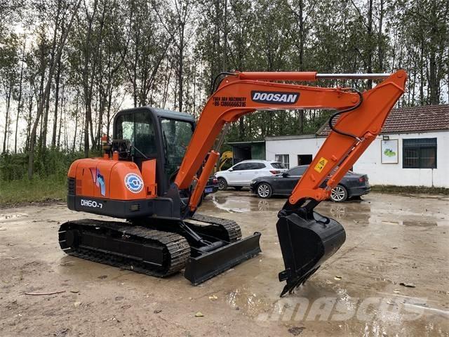 Doosan DH 140 Kolesové rýpadlá