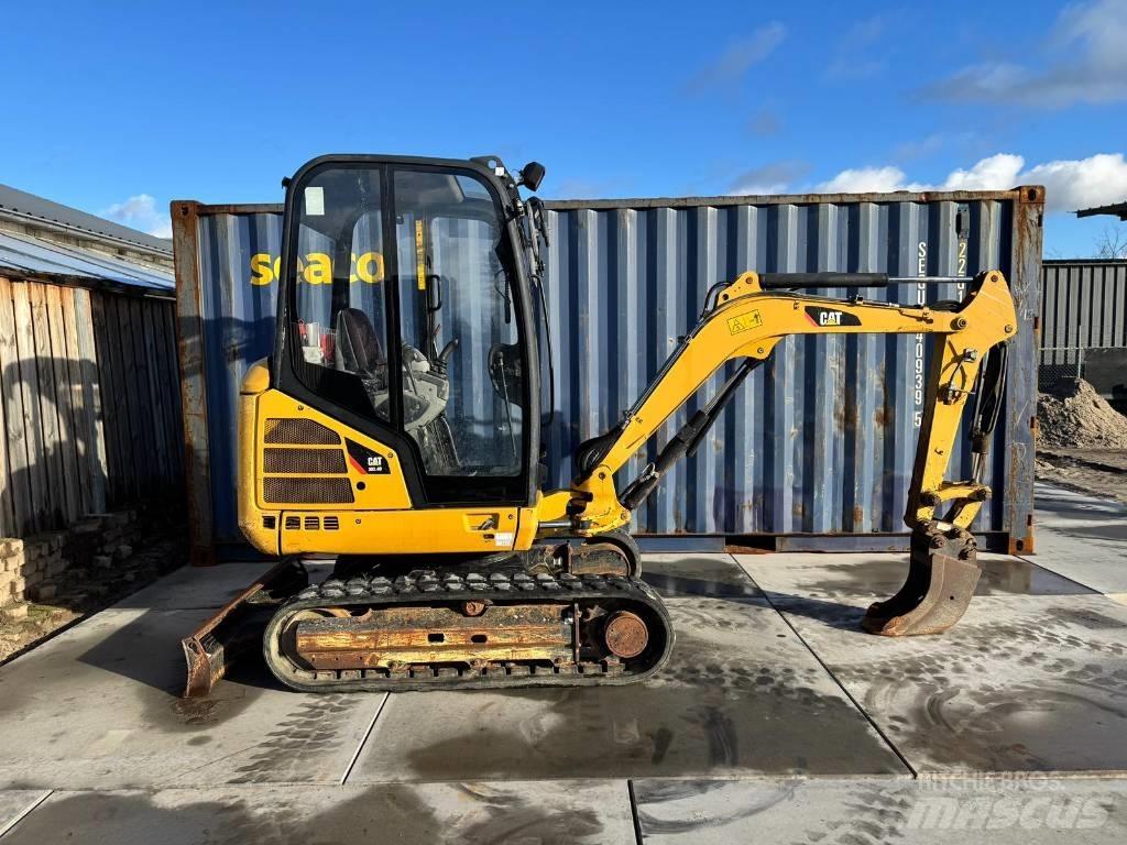 CAT 302.4 D Mini rýpadlá < 7t