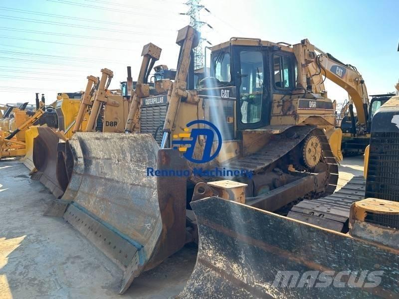 CAT D 6 R Pásové dozéry