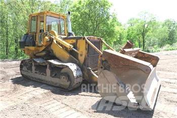 Komatsu D75S-5 Pásové nakladače