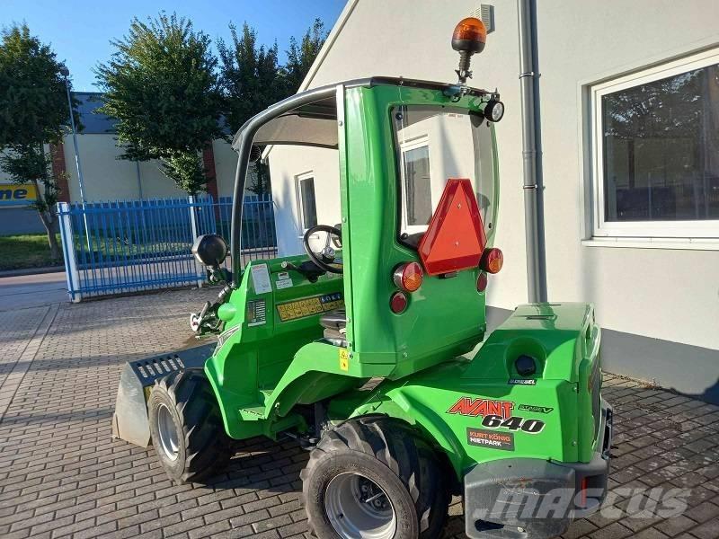 Avant 640 Šmykom riadené nakladače