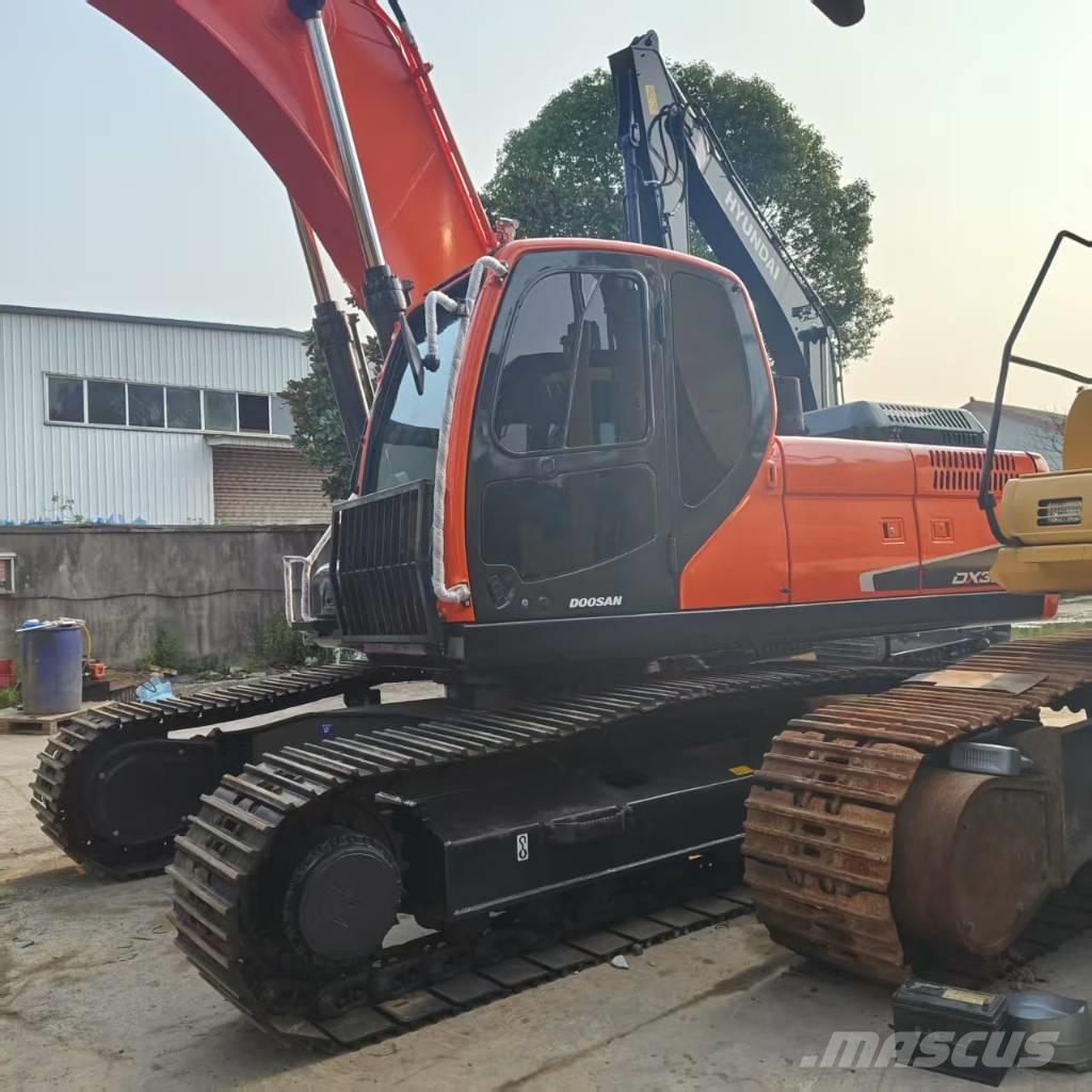 Doosan DX 300 LC Pásové rýpadlá