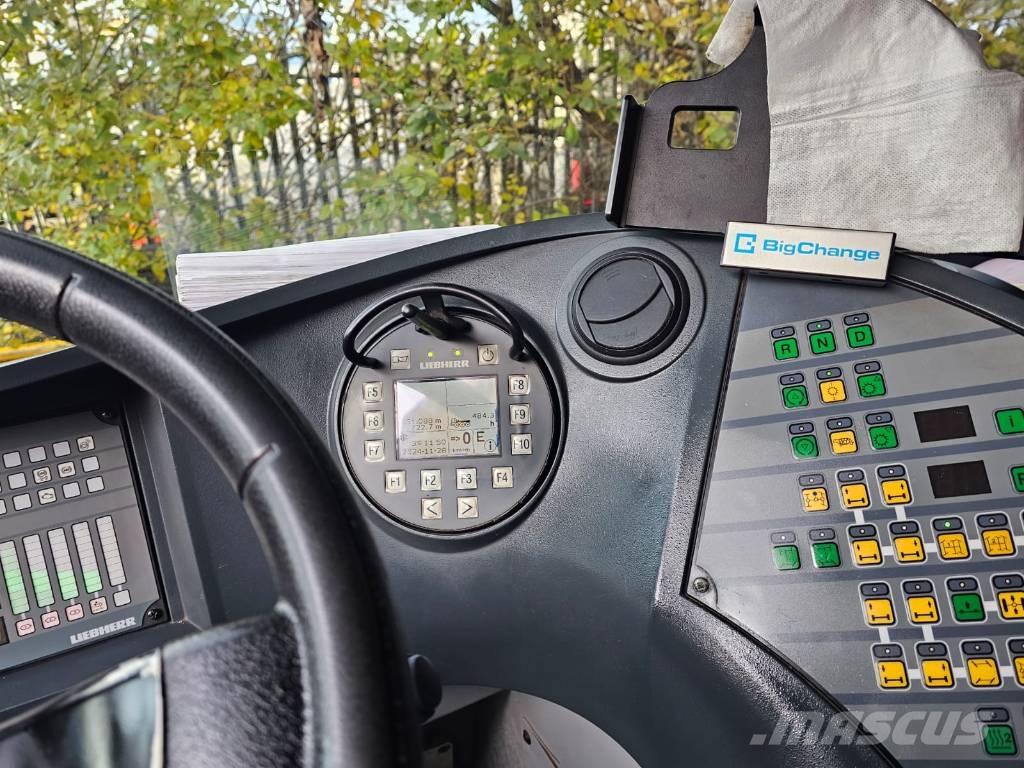 Liebherr MK 140 Plus Univerzálne terénne žeriavy