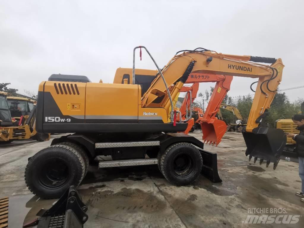 Hyundai R 150W Kolesové rýpadlá