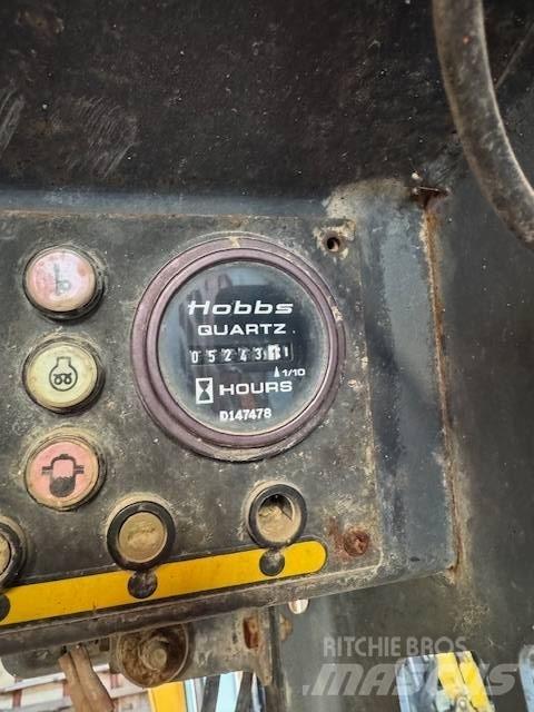 Daewoo 450P Šmykom riadené nakladače