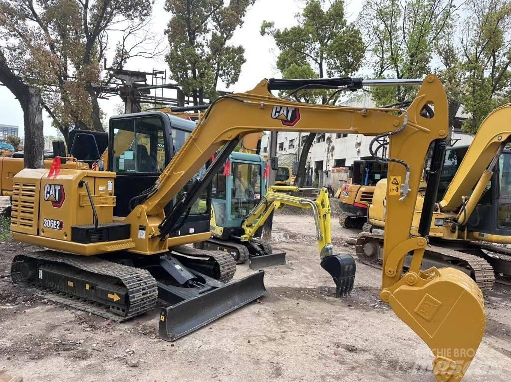 CAT 306E Pásové rýpadlá