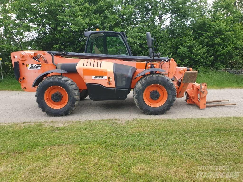 JCB 540-140 Teleskopické manipulátory