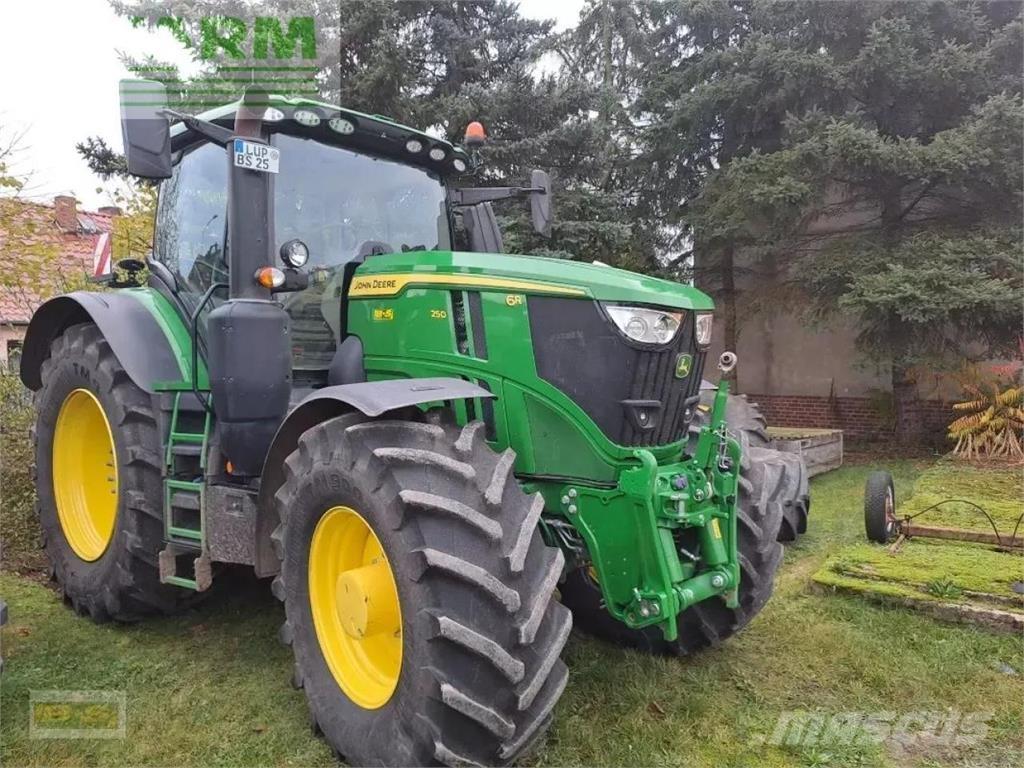 John Deere 6r250 Traktory
