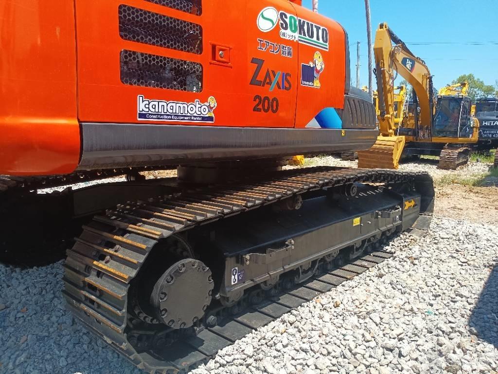 Hitachi ZX 200 Midi rýpadlá 7 t - 12 t