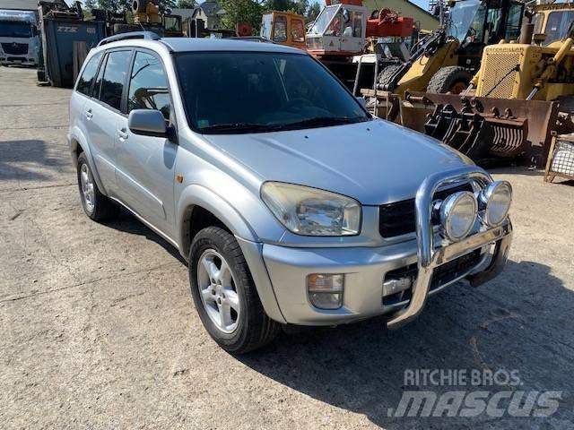 Toyota RAV-4 Automobily