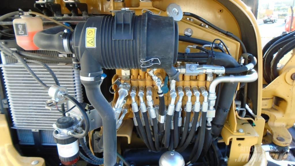 CAT 303.5 E CR Mini rýpadlá < 7t