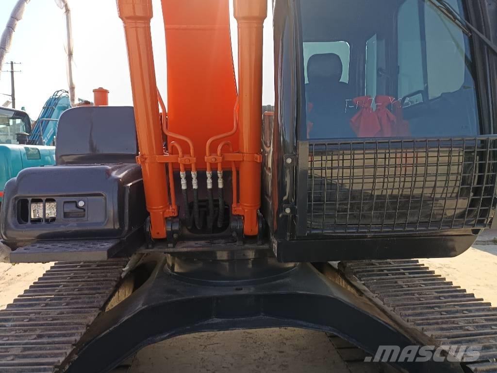 Hitachi ZX 120 Pásové rýpadlá