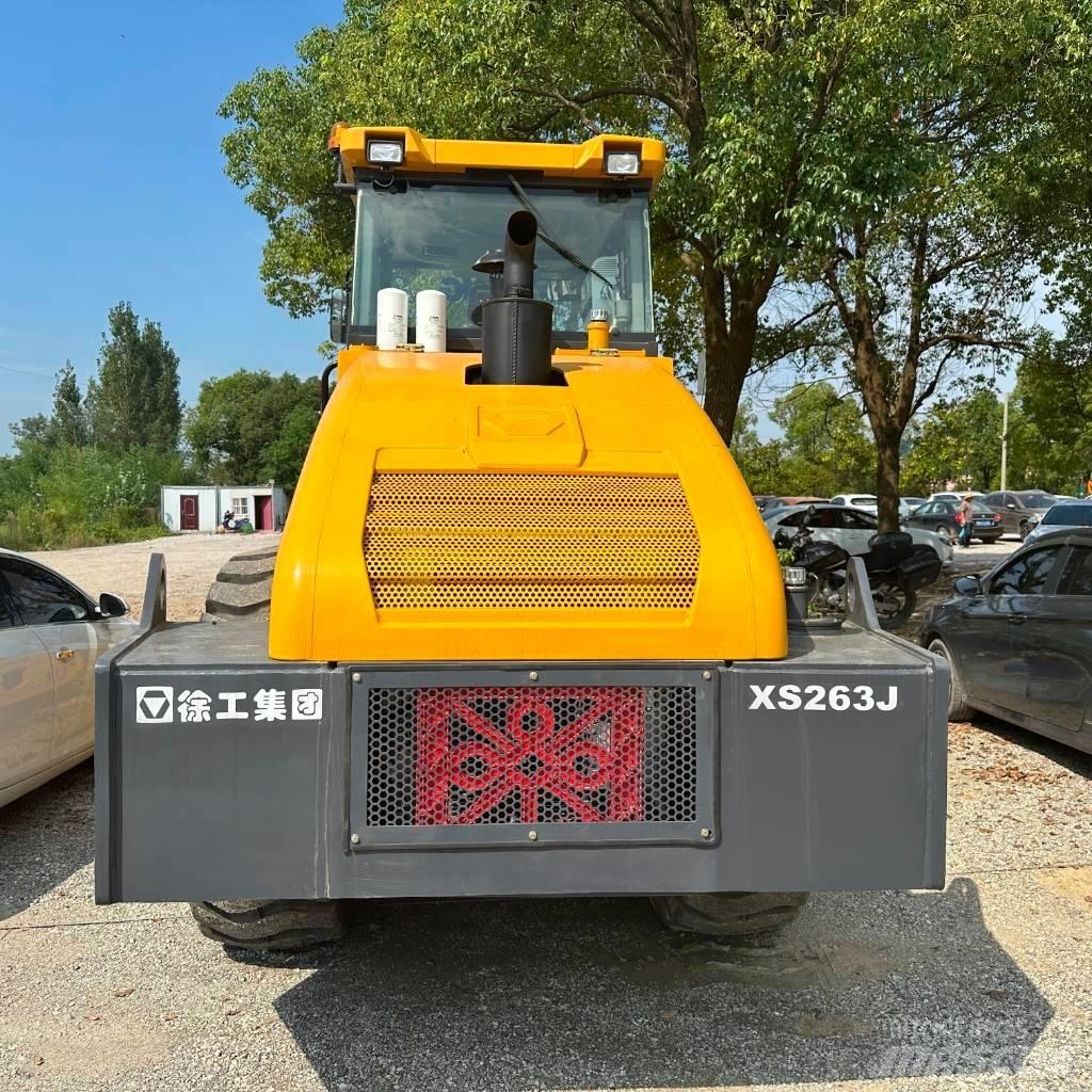 XCMG XS263J Ťahačové valce