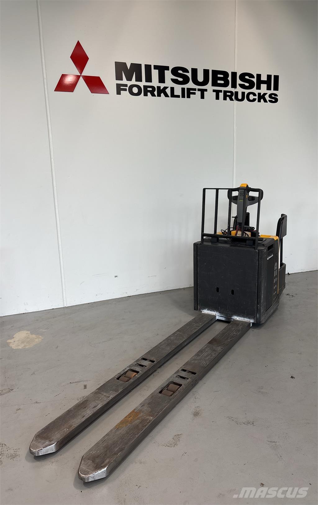 Atlet PMR200P Vozíky s plošinou pre náklad