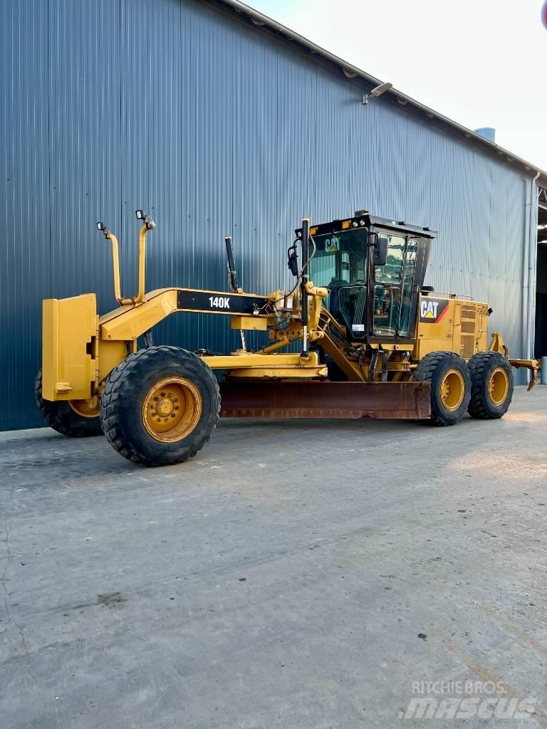 CAT 140K Grejdery