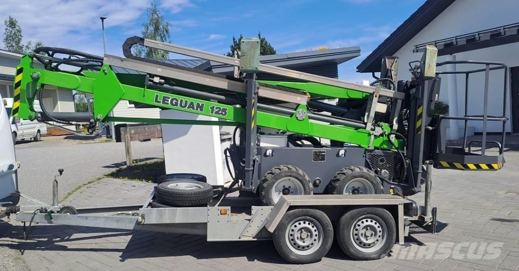 Leguan 125 Kompaktné samohybné kĺbové plošiny