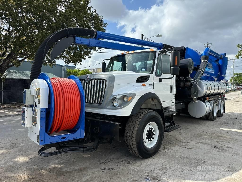 International 7500 Kombinované/Čerpacie cisterny