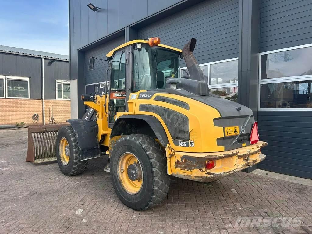 Volvo L45G Kolesové nakladače