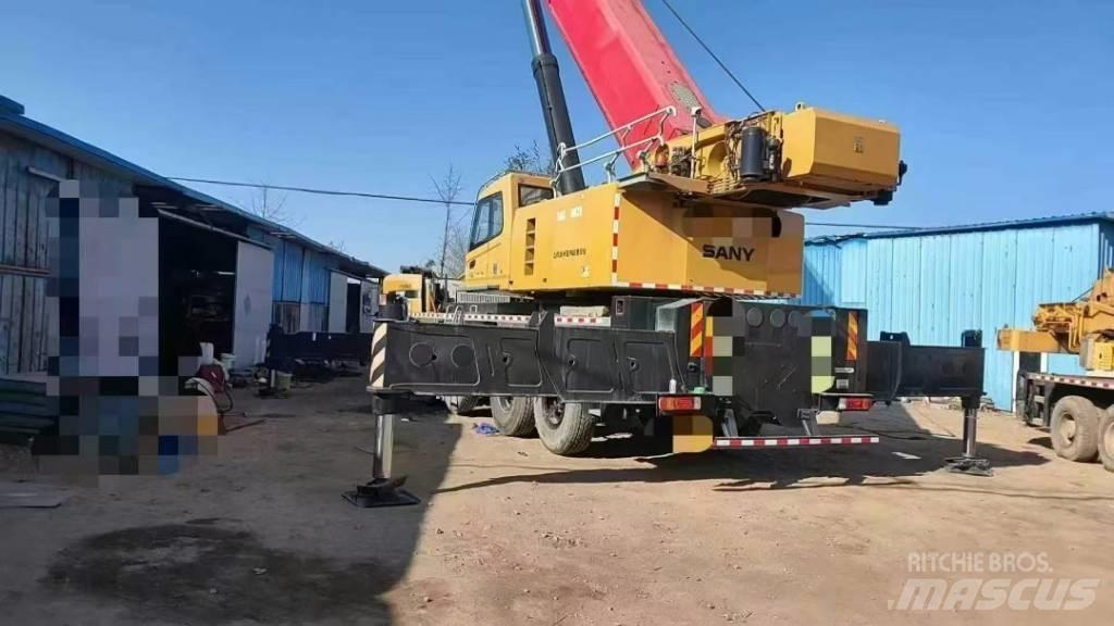 Sany SAC1600T8 Univerzálne terénne žeriavy
