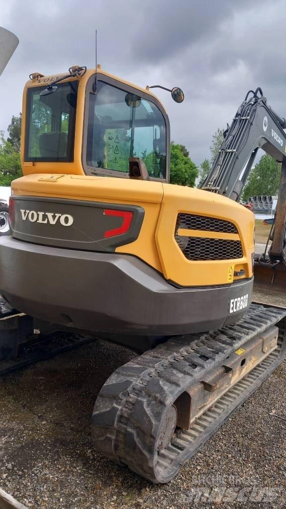 Volvo ECR 88 D Pásové rýpadlá