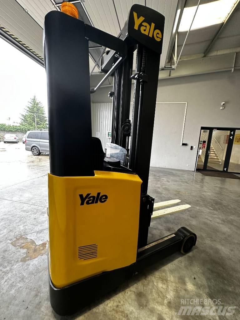 Yale MR16 Retraky