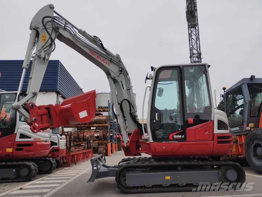 Takeuchi TB 250 2 Mini rýpadlá < 7t