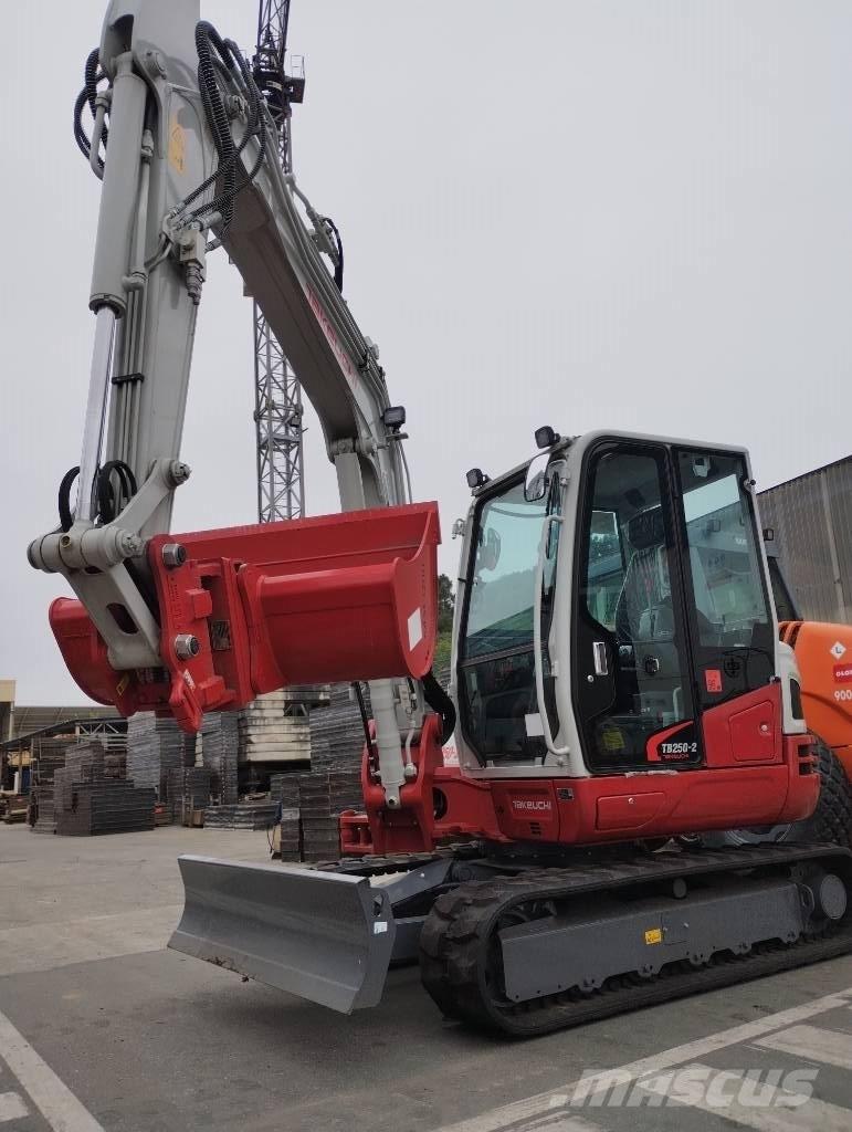 Takeuchi TB 250 2 Mini rýpadlá < 7t