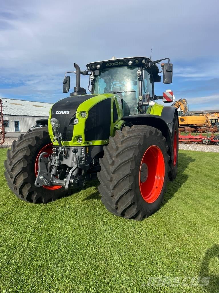 CLAAS Axion 960 Traktory