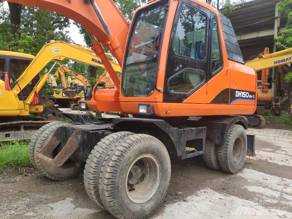 Doosan DH 150 W-7 Kolesové rýpadlá