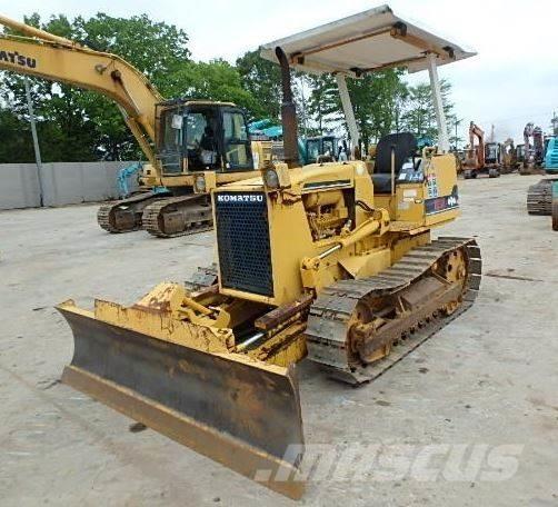 Komatsu D 20 A-6 Pásové dozéry