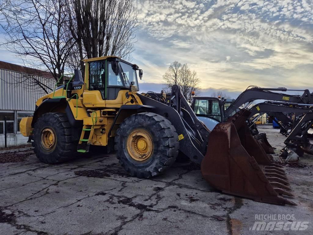 Volvo L 220 H Kolesové nakladače