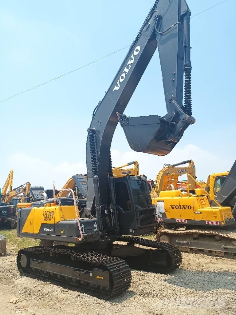 Volvo EC 240 Pásové rýpadlá