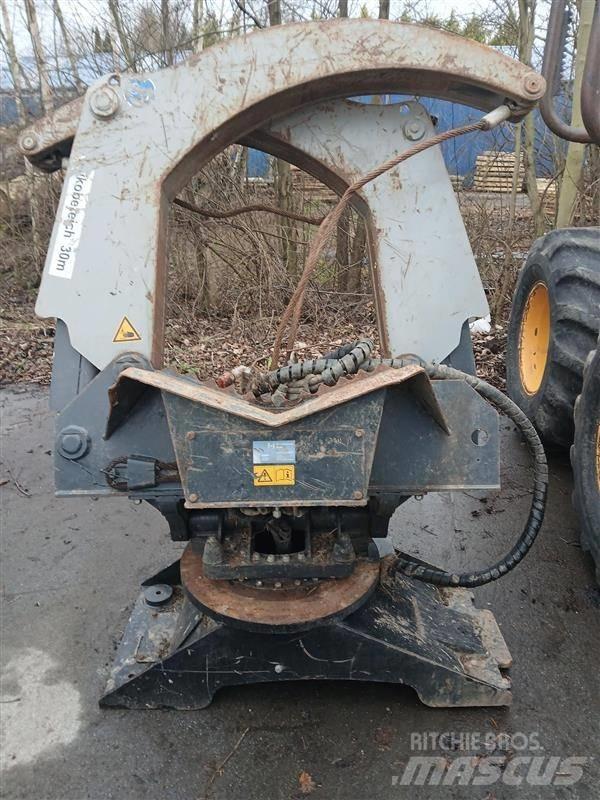 Komatsu 845 Lesné traktory