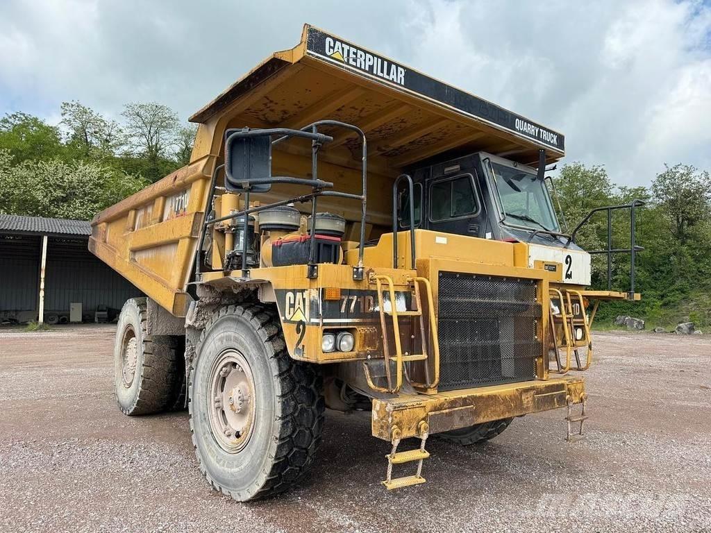CAT 771D Stavebné sklápače