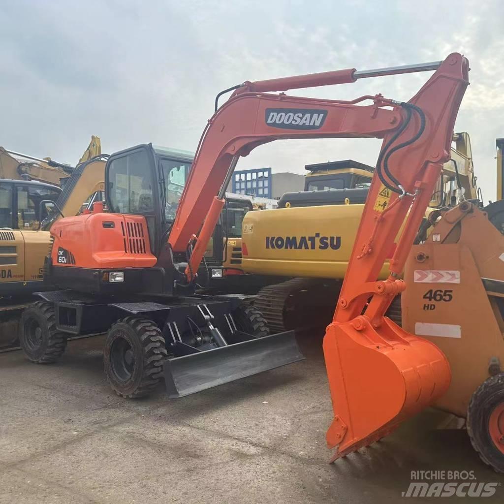 Doosan DX60W Kolesové rýpadlá