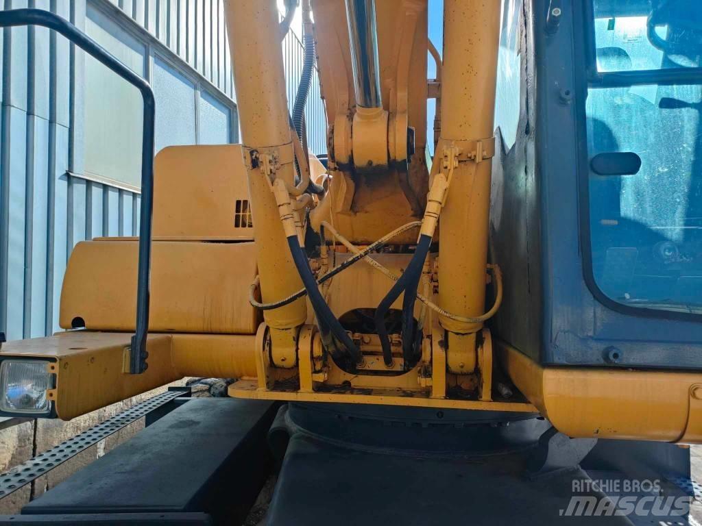 Komatsu PW 130ES-6K Kolesové rýpadlá