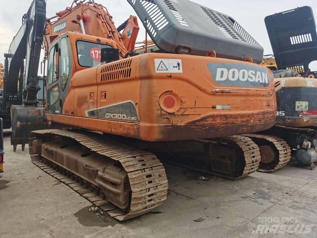 Doosan DX 300 LC Pásové rýpadlá